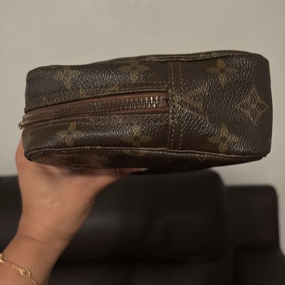 Louis Vuitton Dark Brown Monogram Toiletry Bag - Picture 8 of 12